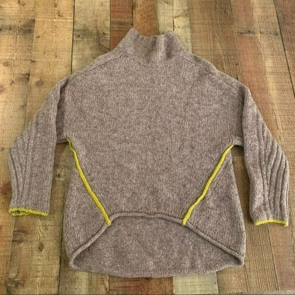Moth womens oversized high low long sleeve turtleneck sweater - XS